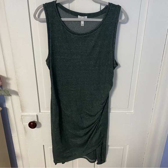 Leith Emerald Green Bodycon Dress - Picture 3 of 7